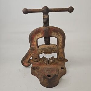 RIDGID No.22 BENCH YOKE VISE ~1/8" to 2 1/2" PIPE CAPACITY